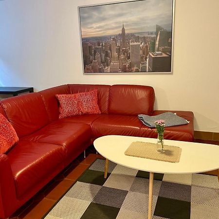 Gaestehaus Vigliarolo Gewerblich Jedes Zimmer Eigenes Bad Gemeinschaftskueche เอล์มสฮอร์น ภายนอก รูปภาพ