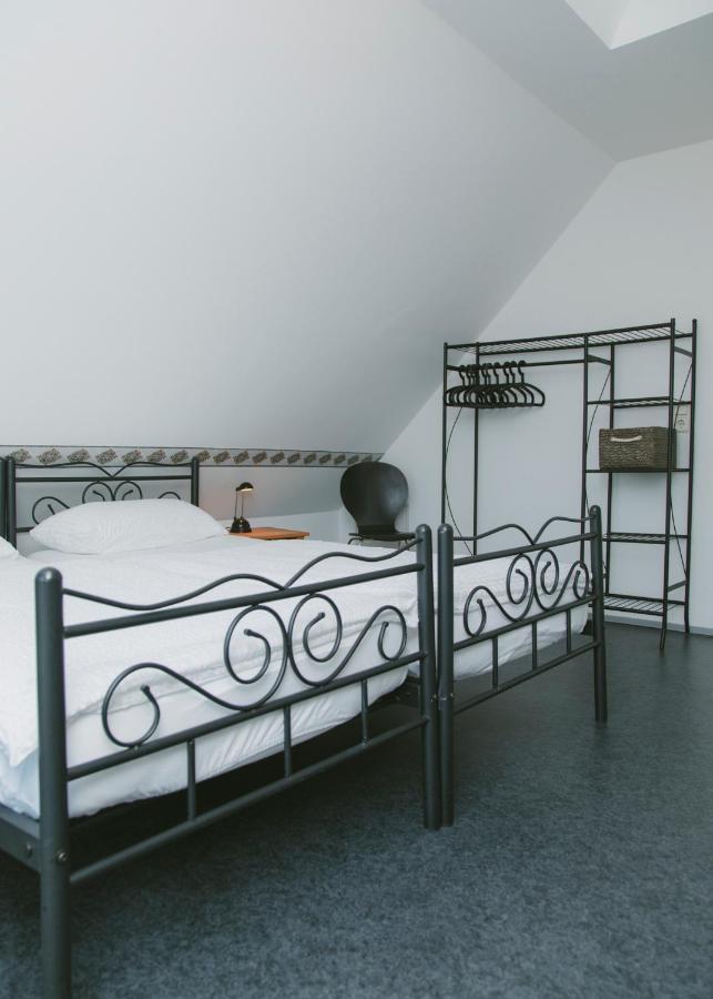 Gaestehaus Vigliarolo Gewerblich Jedes Zimmer Eigenes Bad Gemeinschaftskueche เอล์มสฮอร์น ภายนอก รูปภาพ