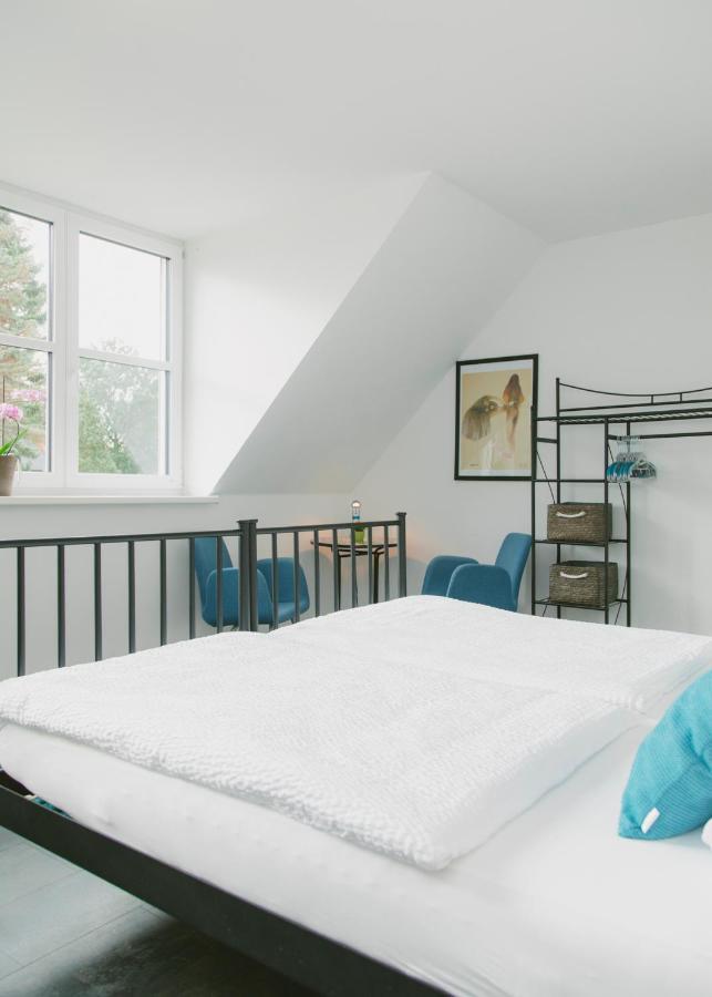 Gaestehaus Vigliarolo Gewerblich Jedes Zimmer Eigenes Bad Gemeinschaftskueche เอล์มสฮอร์น ภายนอก รูปภาพ