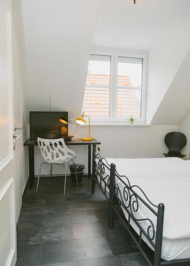 Gaestehaus Vigliarolo Gewerblich Jedes Zimmer Eigenes Bad Gemeinschaftskueche เอล์มสฮอร์น ภายนอก รูปภาพ