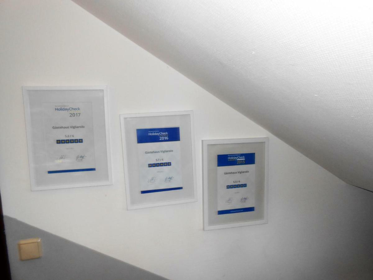 Gaestehaus Vigliarolo Gewerblich Jedes Zimmer Eigenes Bad Gemeinschaftskueche เอล์มสฮอร์น ภายนอก รูปภาพ